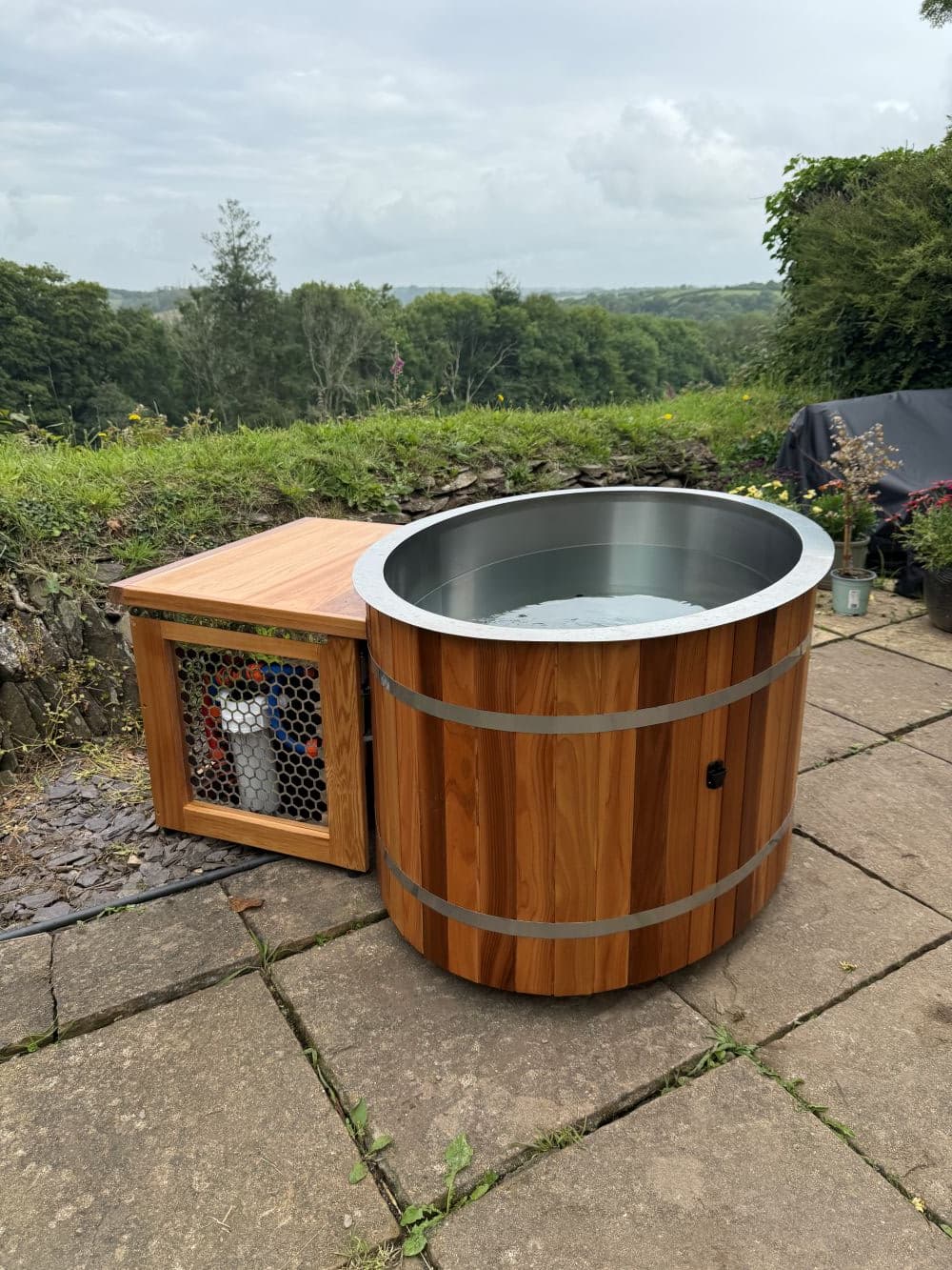 Odyssey cold plunge in use