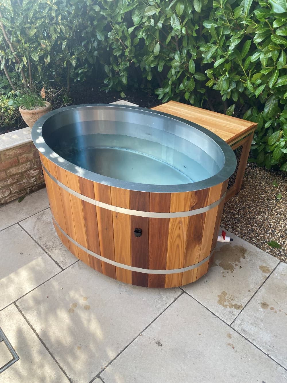 Odyssey cold plunge in use